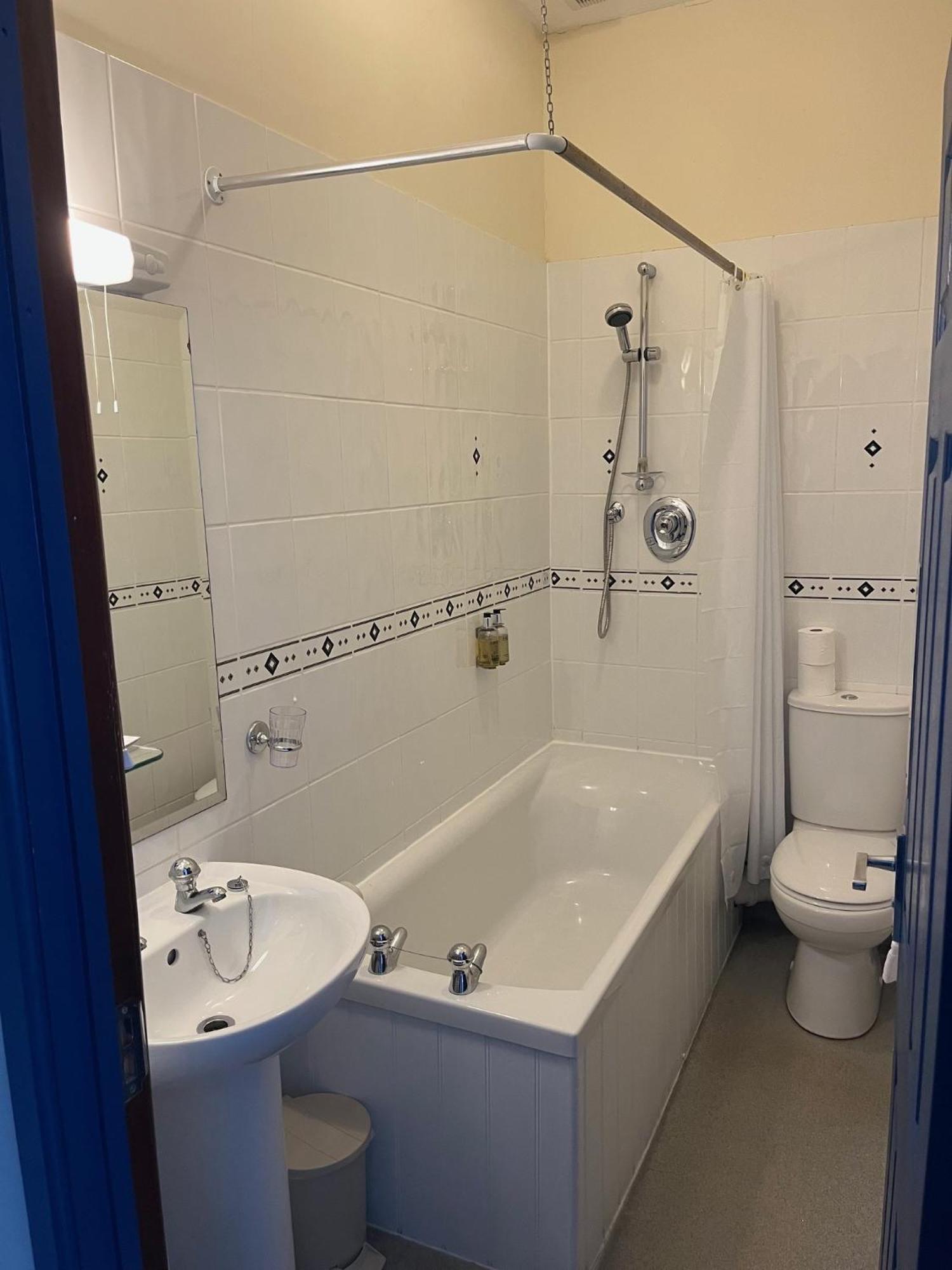 טנבי No: 1 The Esplanade Guest Accommodation. חדר תמונה